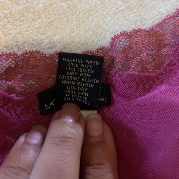 Moda International pink stretch lace top size M - Picture 3 of 5